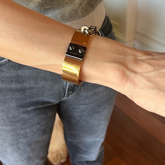 Louis Vuitton cuff - Picture 10 of 10